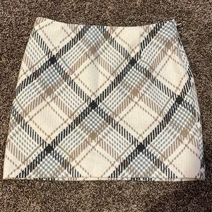 H&M / size: 8 / cream, dark grey, blue, and tan mini skirt